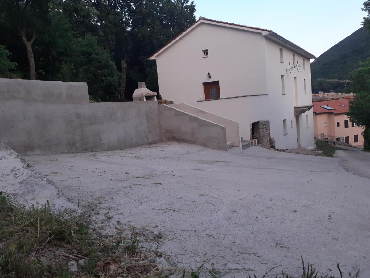 Apartman Sunset Plomin Buitenkant foto